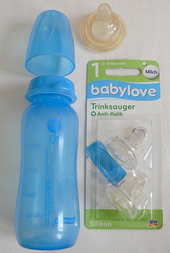Fläschchen / Babyfläschchen aus Glas + Trinklernbecher + Wärmer