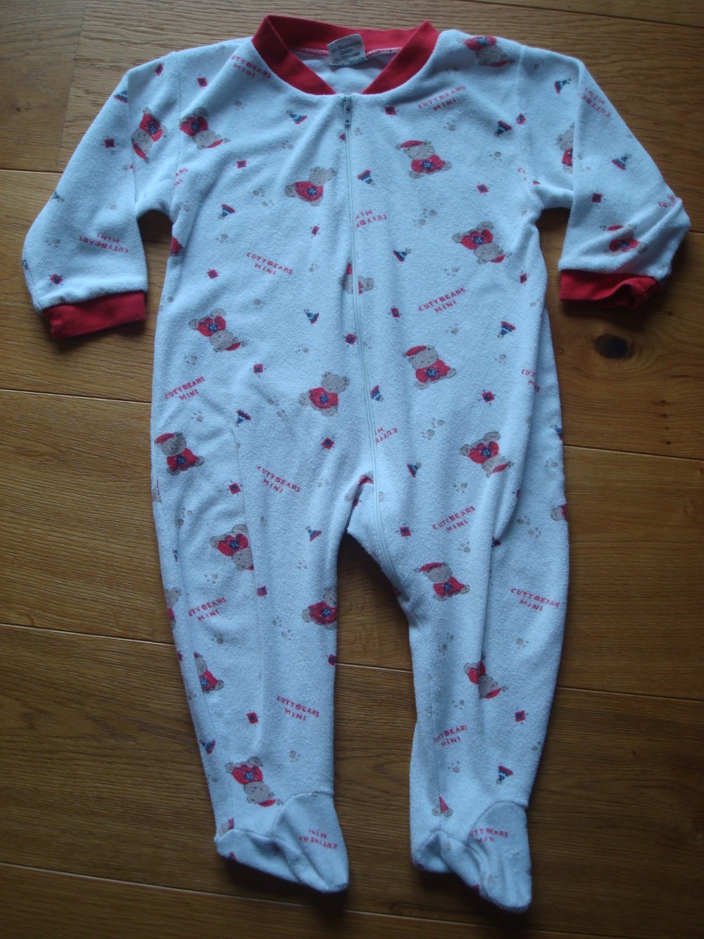 süßer Schlafanzug, Einteiler mit Füßen, Unisex Gr. 80/86