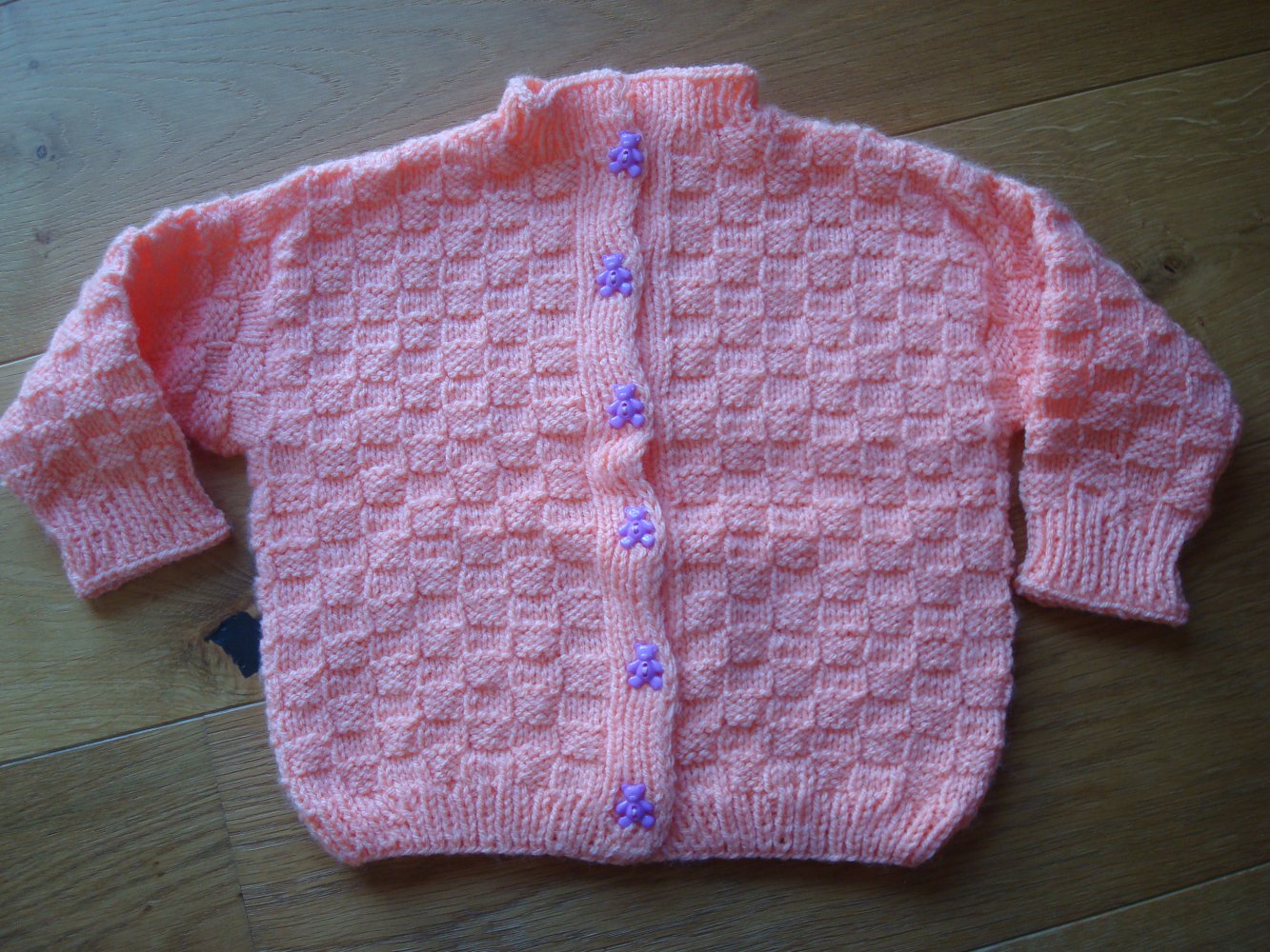 süße Strickjacke handmade Neu