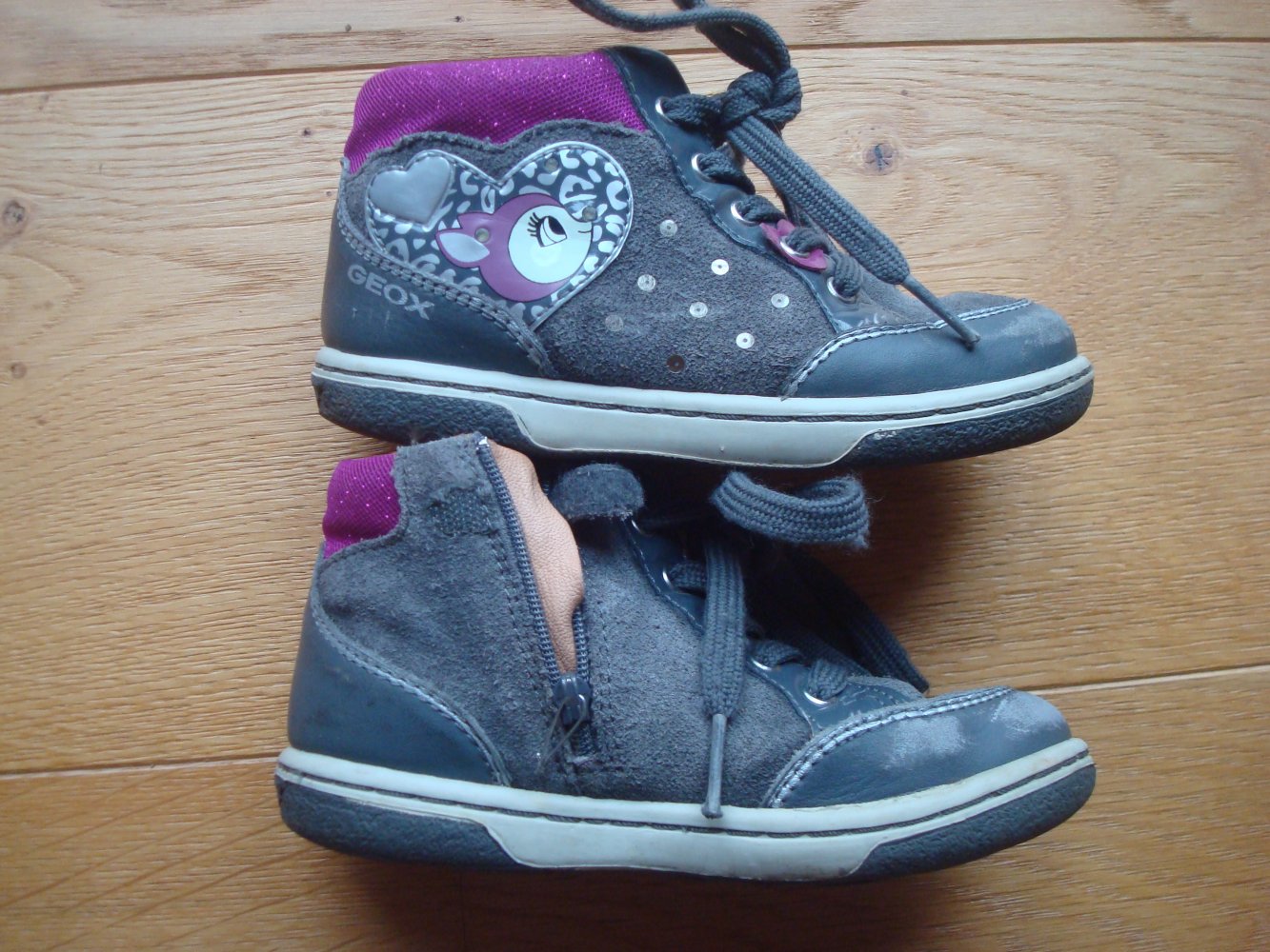 Schuhe, Halbstiefel von Geox mit Glitzer und Blinkefunktion