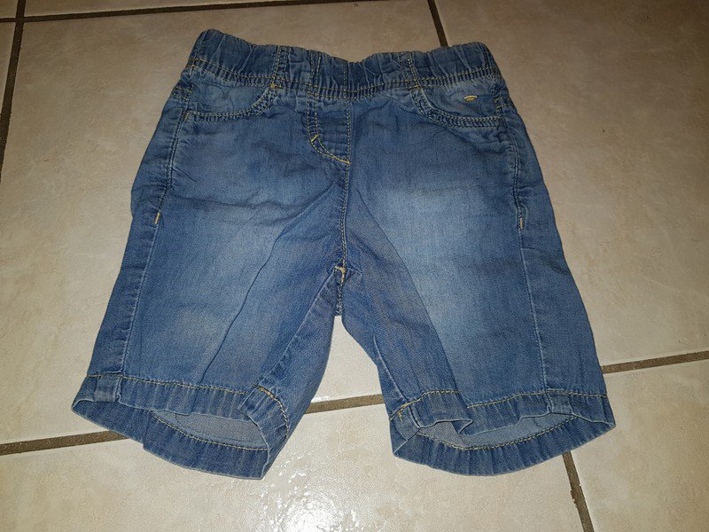 Kurze Hose Gr 92