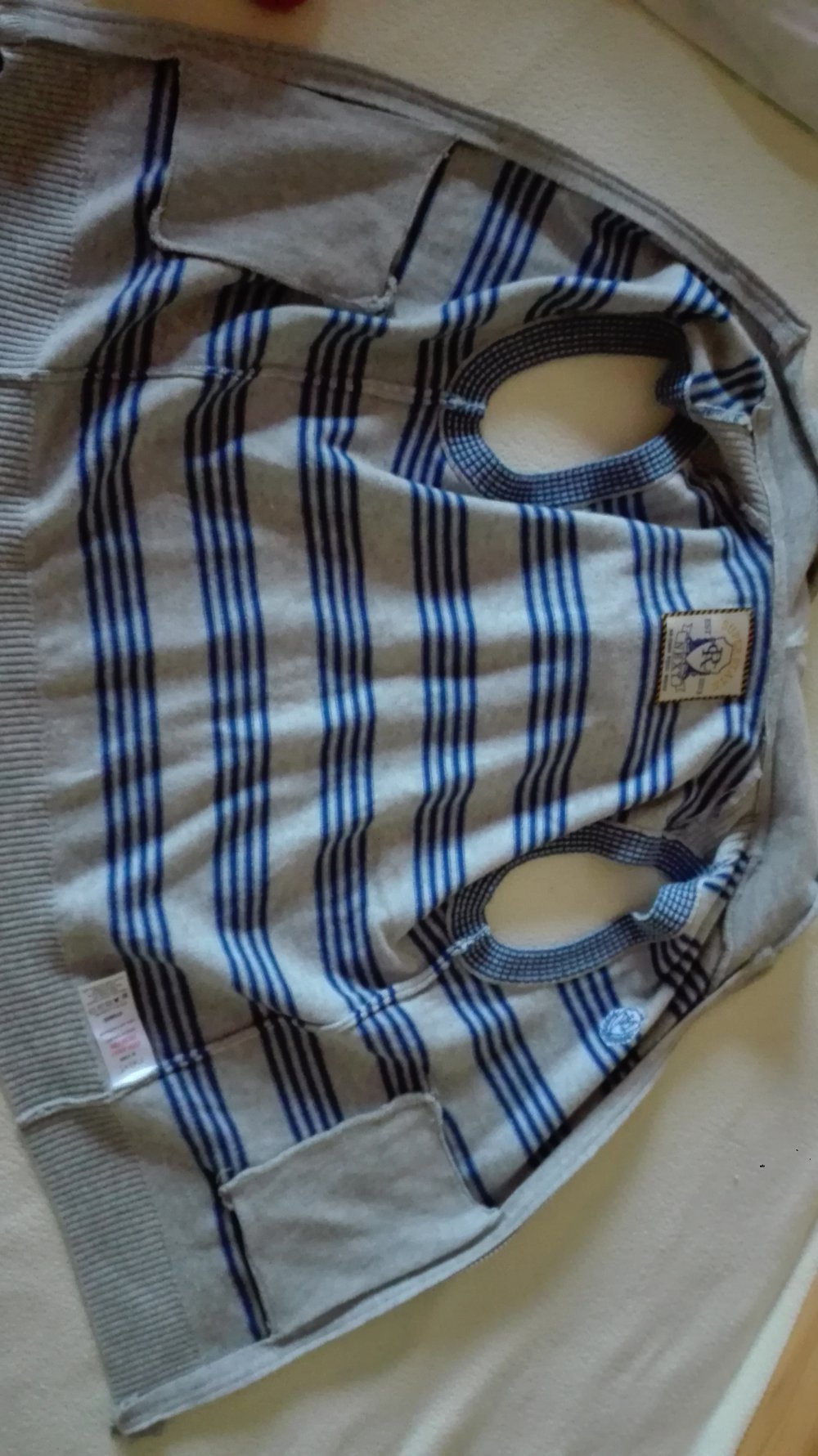 Next grau / royalblau gestreifte Feinstrick Weste mit Kapuze Gr 134/140
