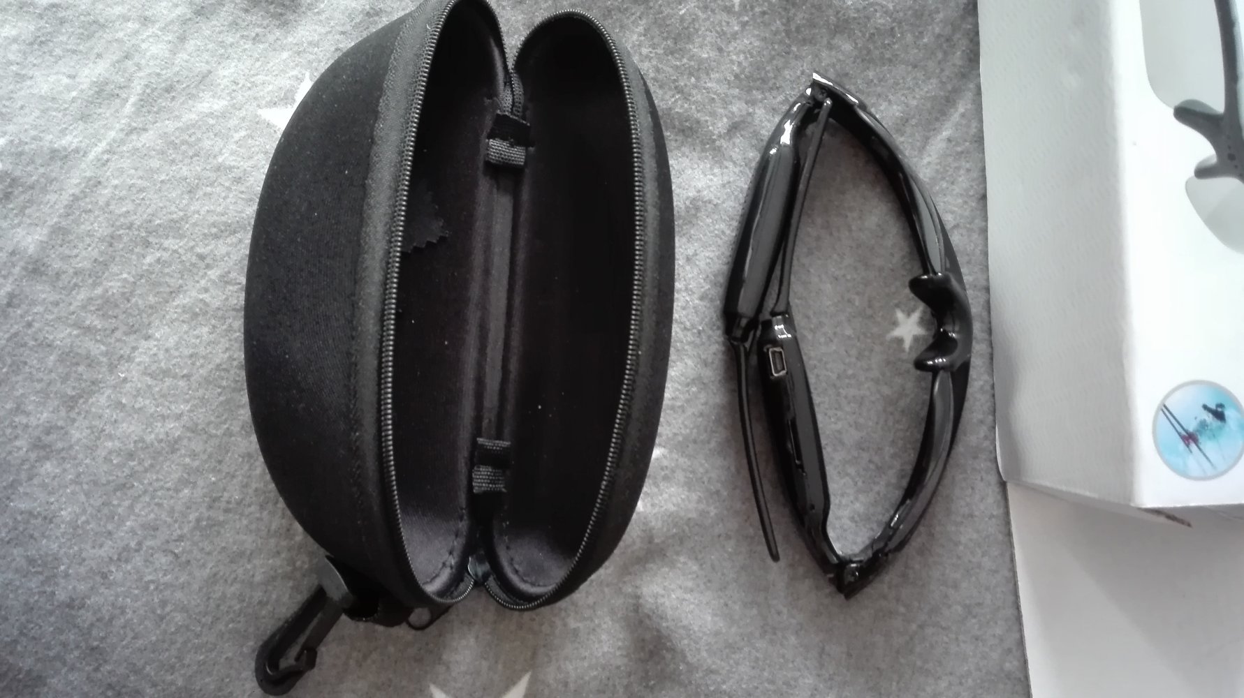 Outdoorbrille mit integrierter Camera