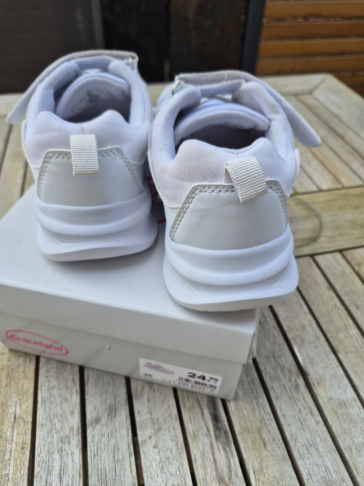Graceland: weiße Sneaker Gr. 35