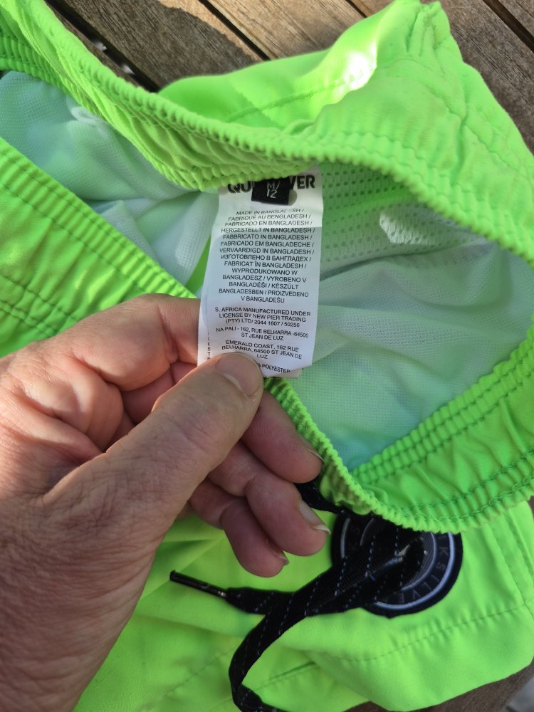 Quicksilver: neongrüne Badeshort Gr. 152 (12Y)