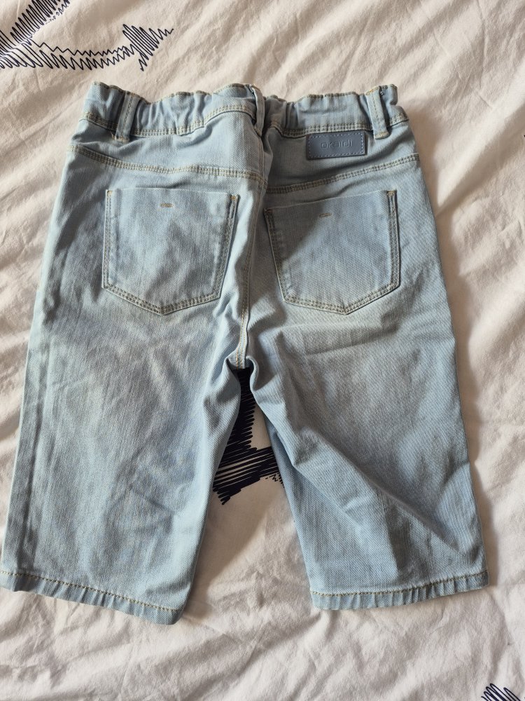 Okaidi: hellblaue Short Gr. 140