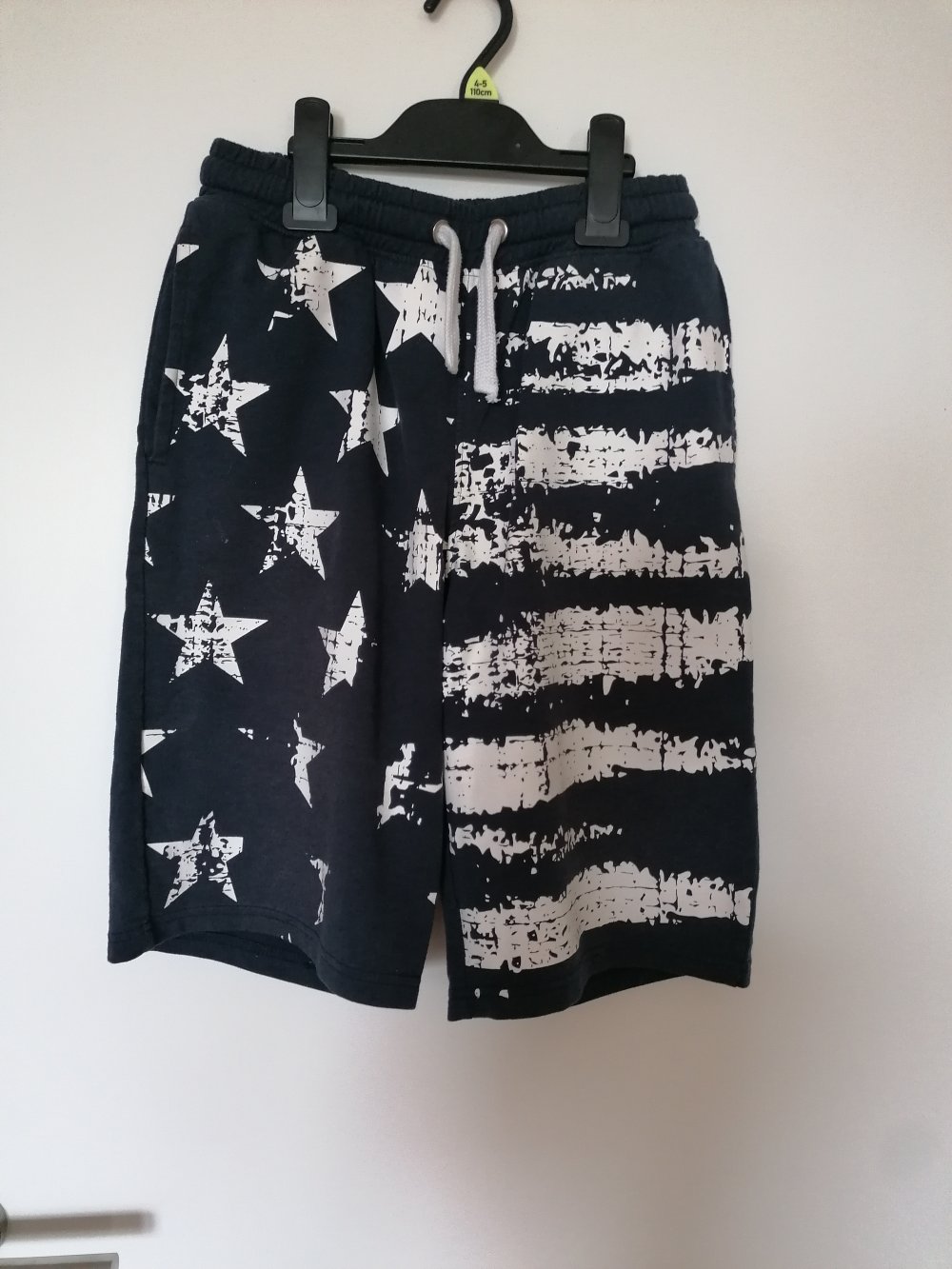 dunkelblaue Sweat-Shorts mit Sternen und Streifen Gr. 164