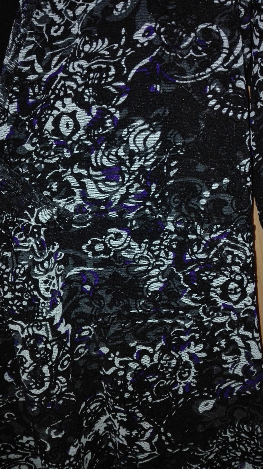 Street One: filigranes 2in1 Top schwarz mit floralem Muster, Gr. 36