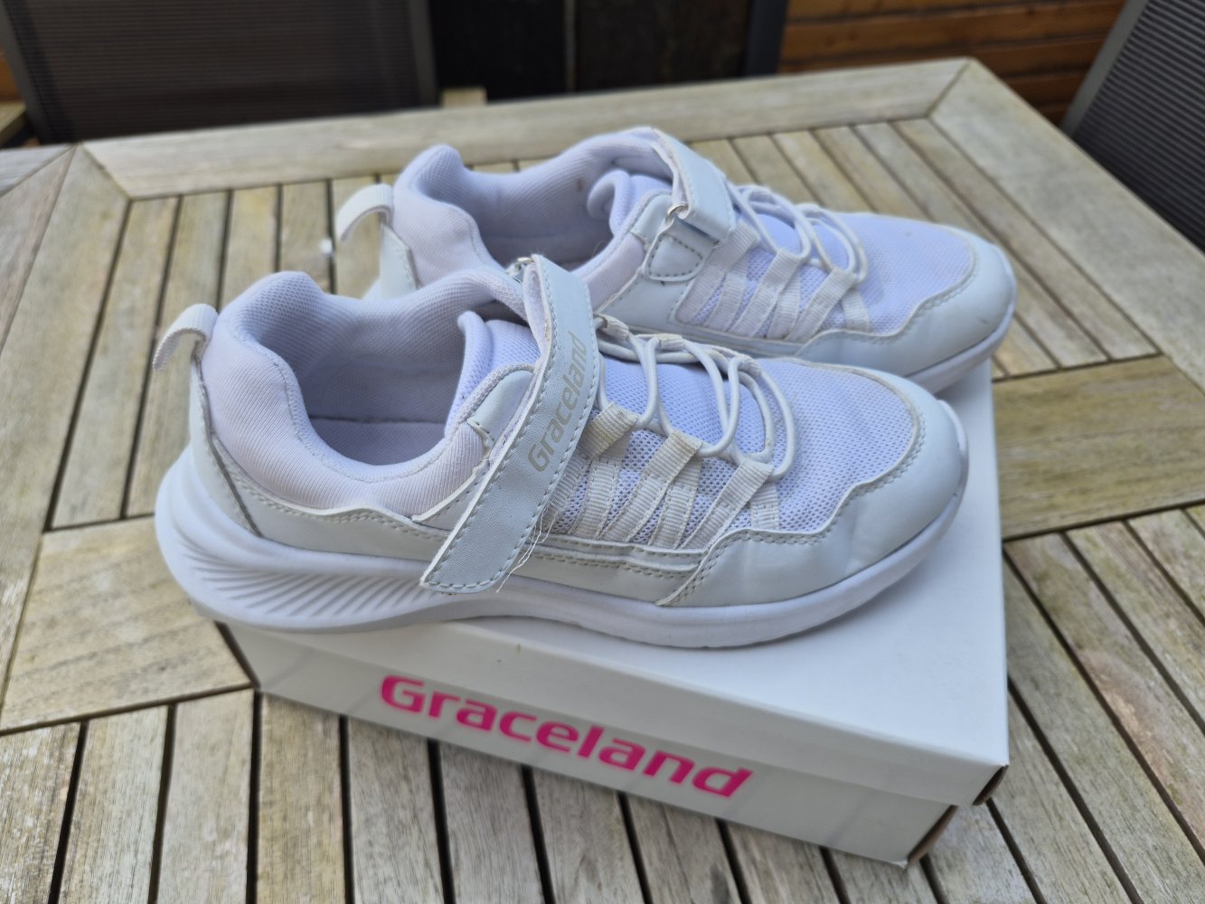 Graceland: weiße Sneaker Gr. 35