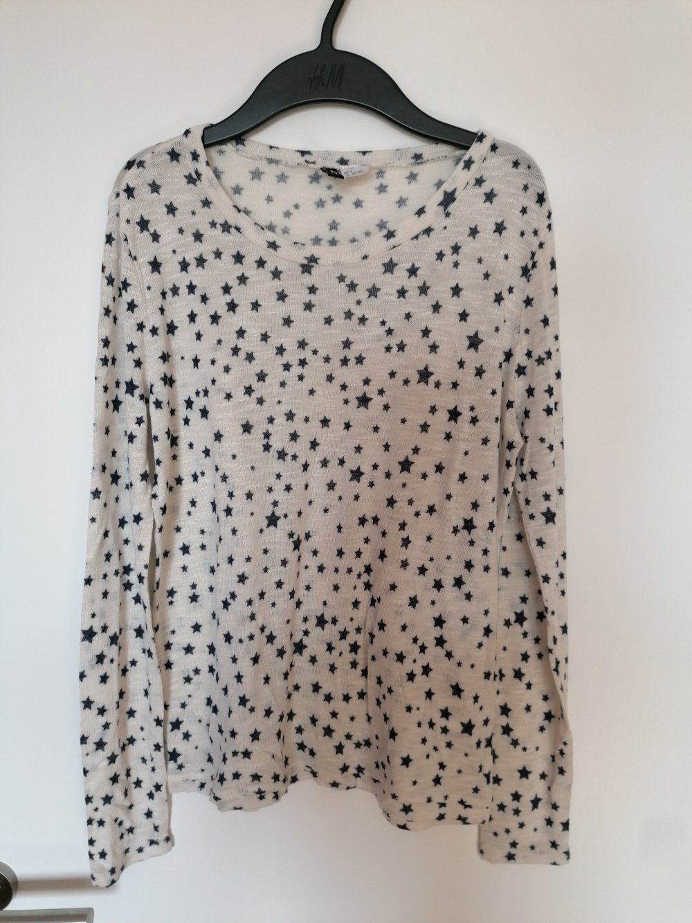 H&M: toller dünner Langarmpulli mit Sternen Gr. S
