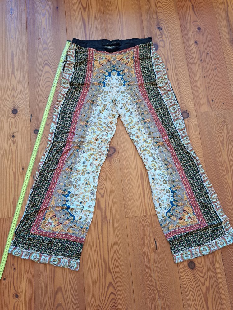 Zara Basic Leichte Stoffhose