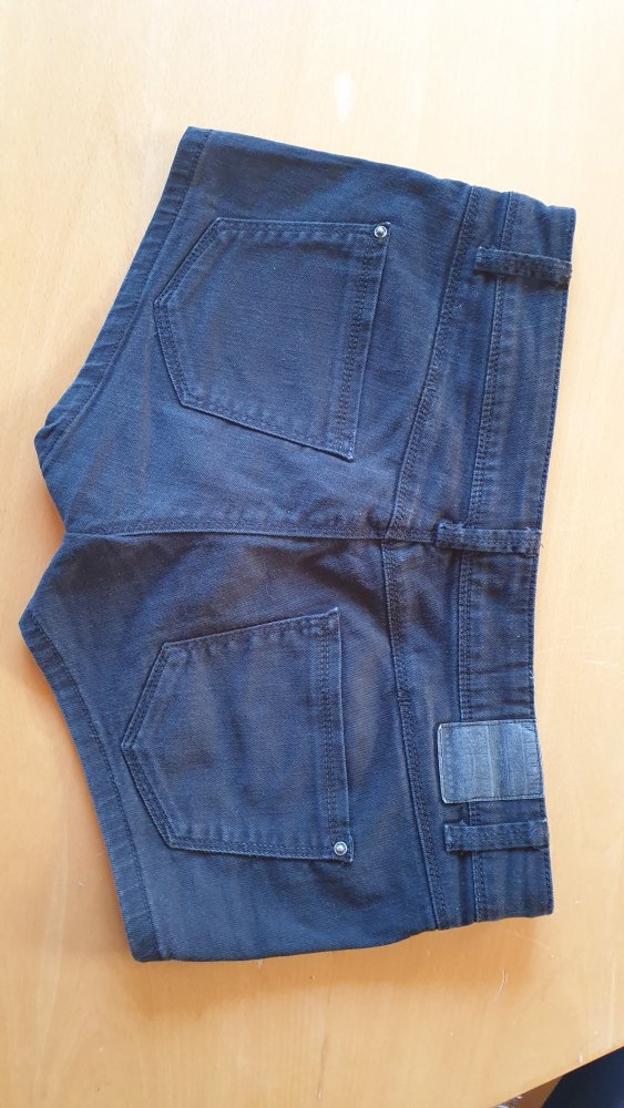 schwarze Jeansshorts Gr S