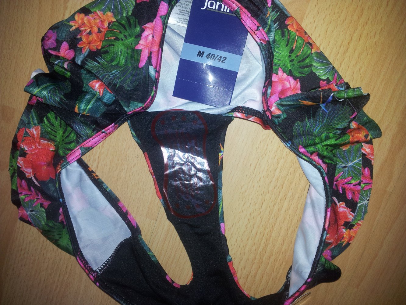 Bikini Höschen schwarz bunt Tropical Blumen Gr. M 40/42 Neu mit Etikett