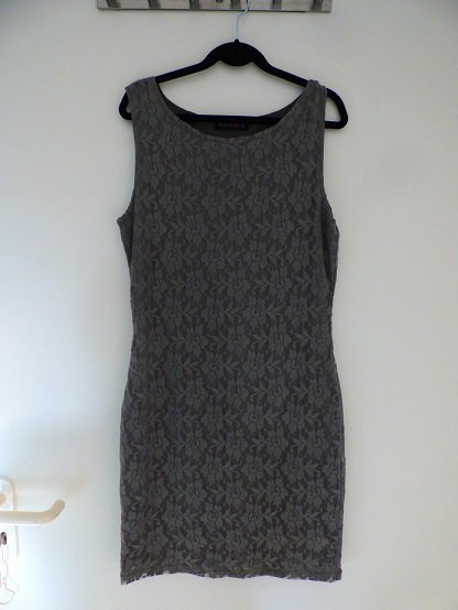 Spitzen-Kleid