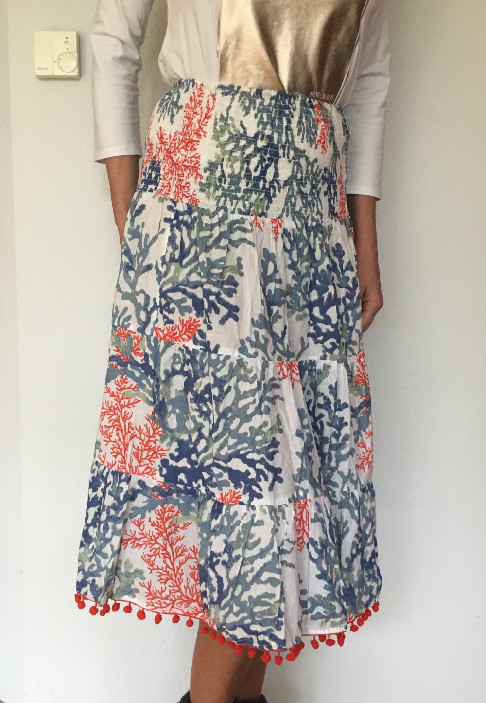 Isla Bonita von Sigris Gr.S Hippie Boho Strandkleid mit Bommeln am Saum, gerafftes Top