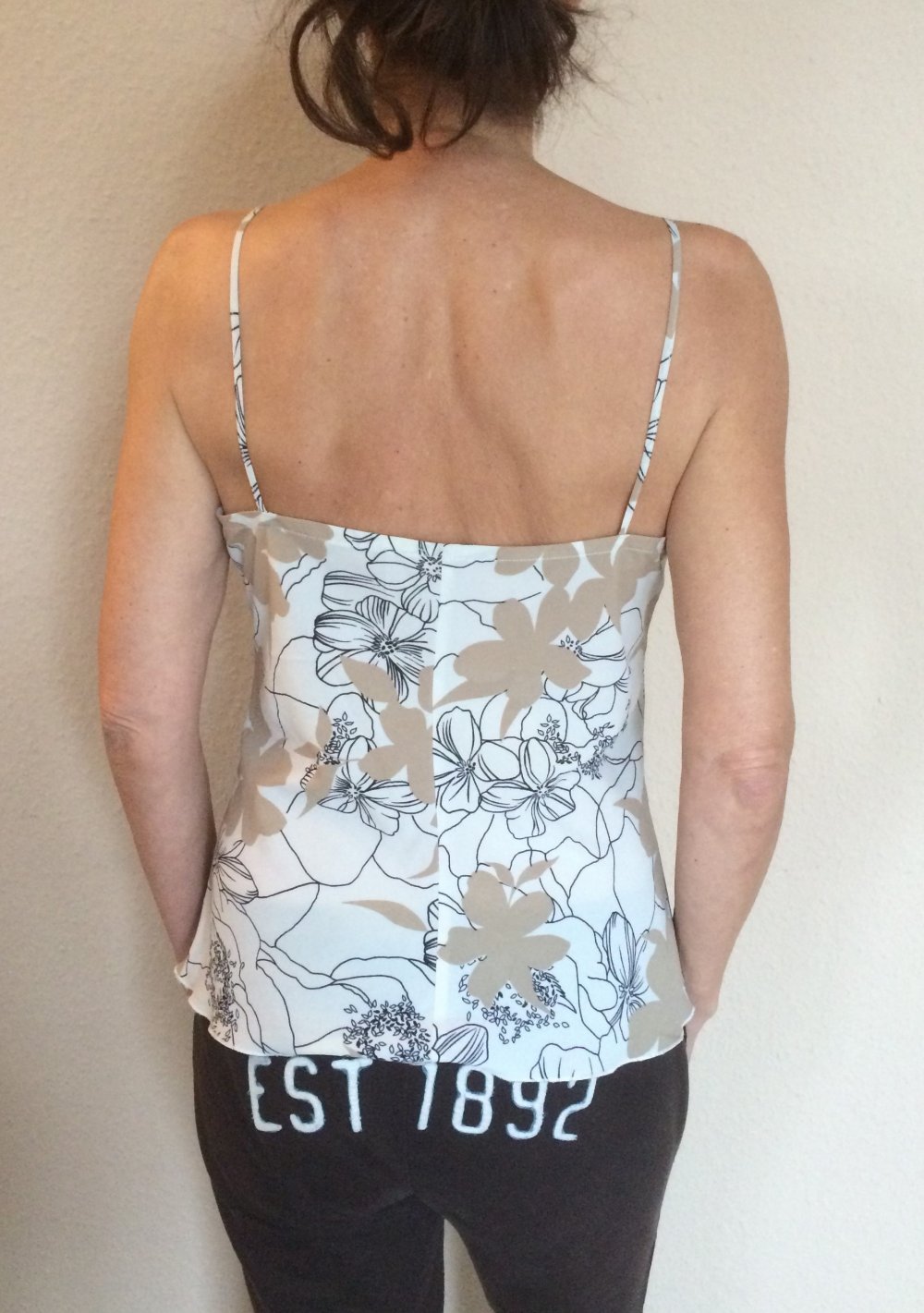 Zero Top Shirt mit Wasserfall Dekolte geblümt Gr.S seidiges Material