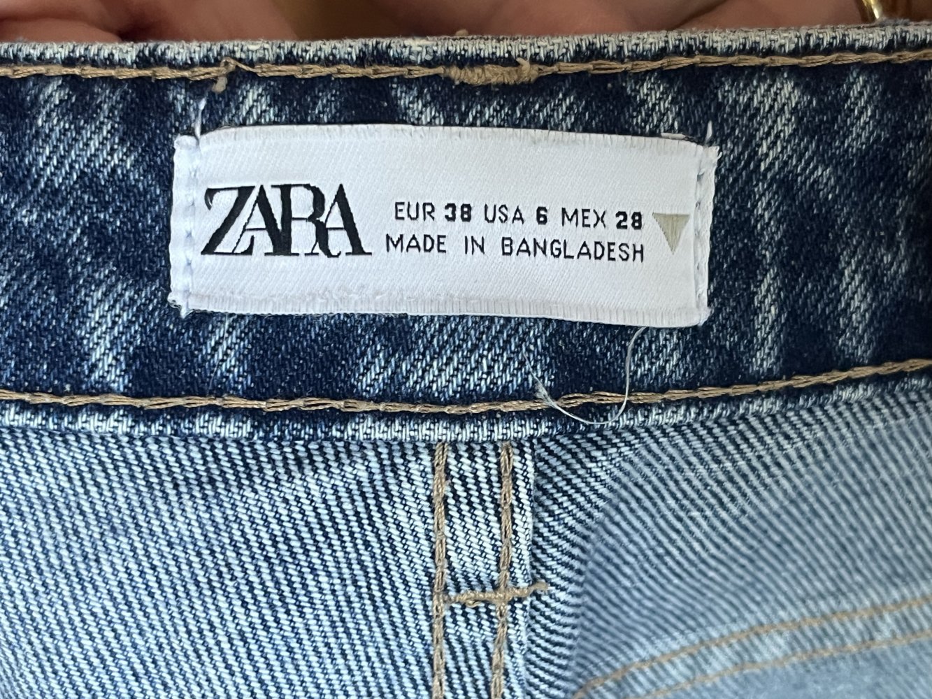 Zara Button Up Straight Leg Jeana Gr.38 hellere Waschung
