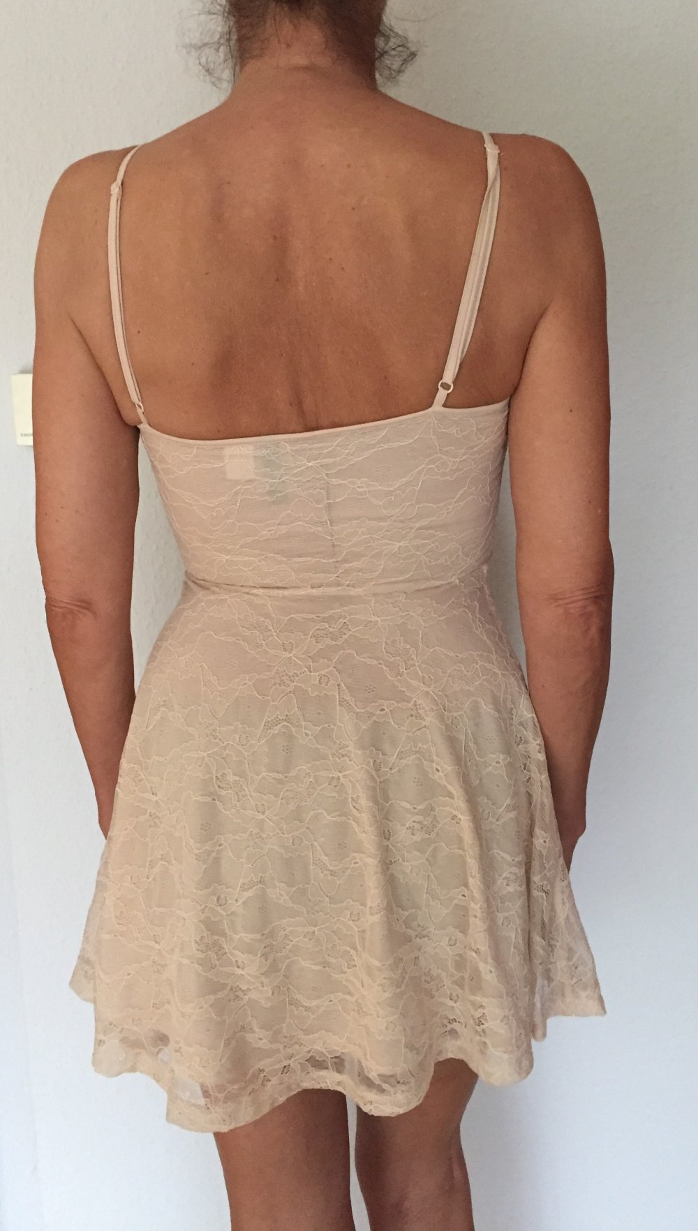 H&M Divided Spitzen Skater Kleid Rose Farben Gr.34 mit Unterkleid