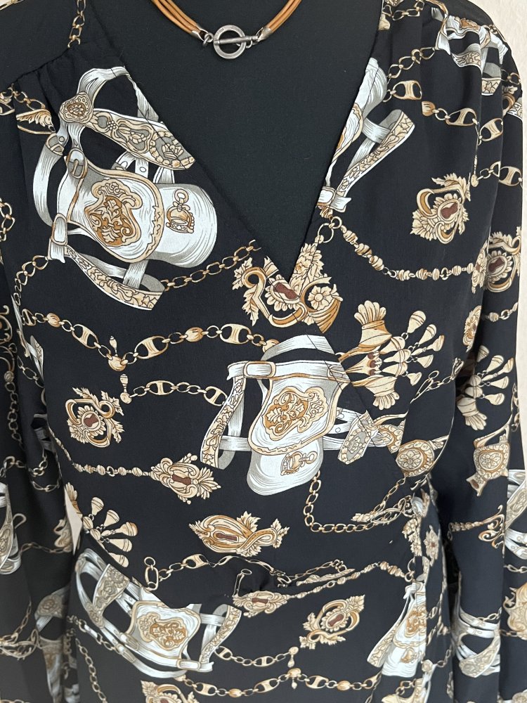 M&L Style Wickelkleid Gr.M mit klassischen Gold Ketten Motiv, macht eine tolle Figur