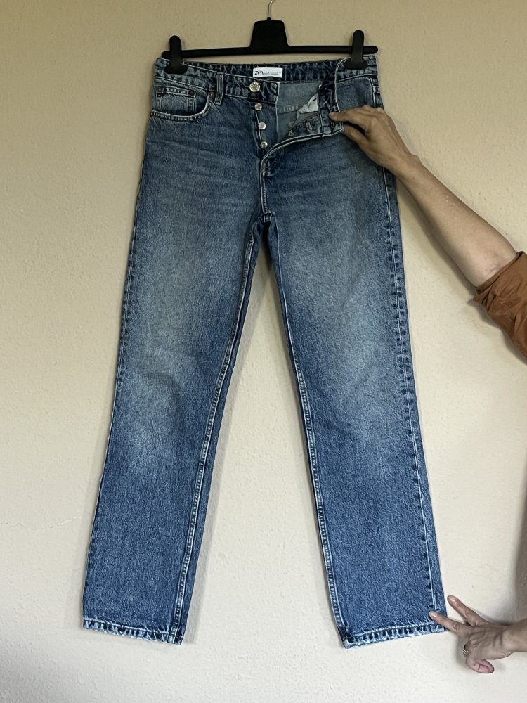 Zara Button Up Straight Leg Jeana Gr.38 hellere Waschung