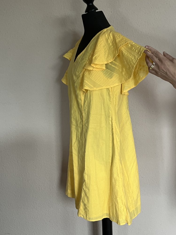 Esprit luftiges Sommerkleid Gr.XS mit eingenähtem Unterkleid Sonnengelb, Volants Ärmel,