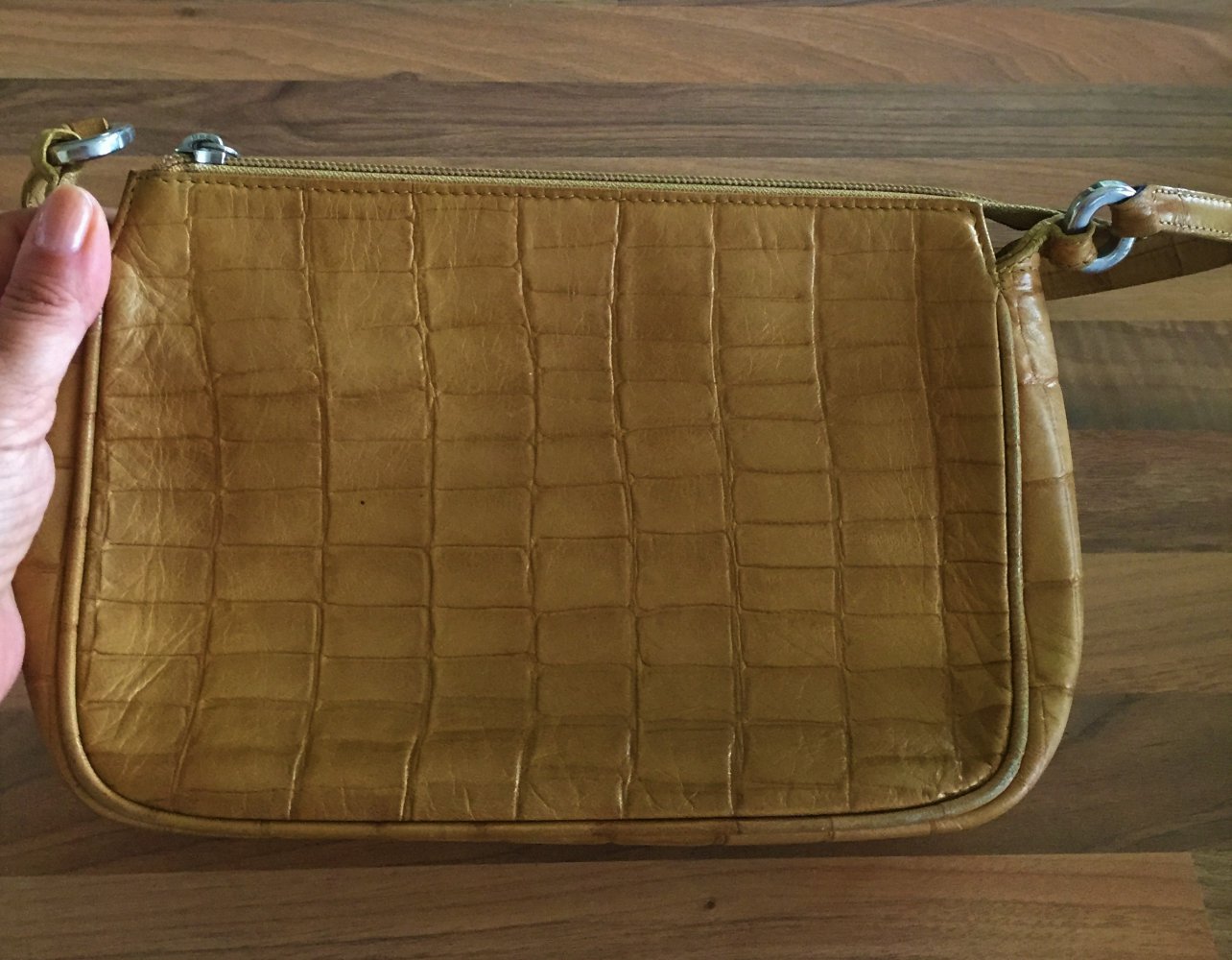 Maripe ital. Leder Handtasche mit Krokoprint Optik Ockerfarben