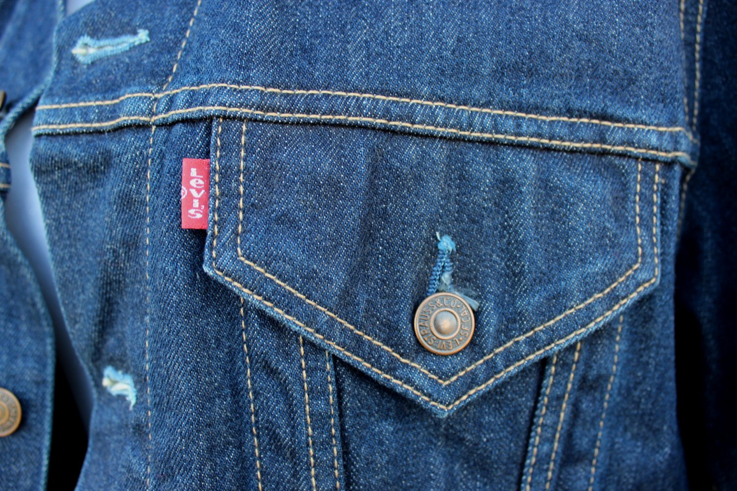 dunkelblaue True Vintage Levis Jeansjacke, Oversized Trucker Jacket, Unisex, passt bis Größe 48