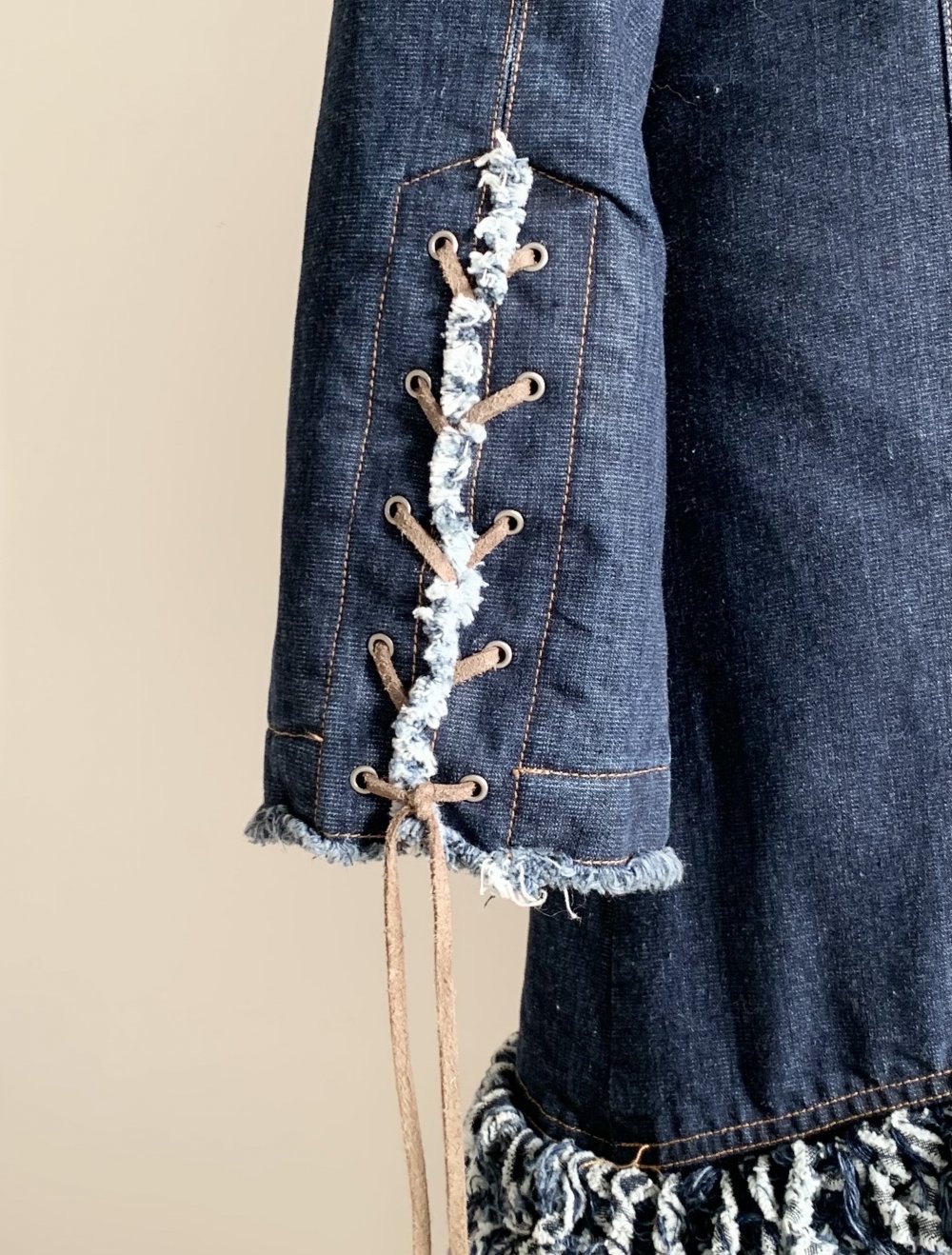 einzigartige dunkelblaue gefütterte Jeansjacke Mantel mit Fransen vintage retro y2k 2000s