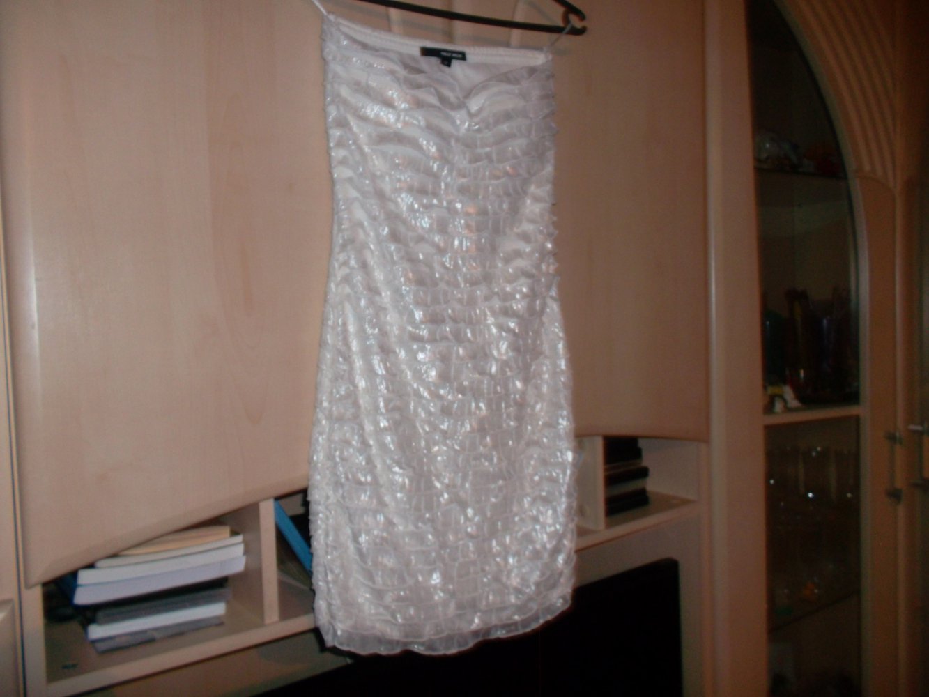 neues weisses kleid,grösse 32