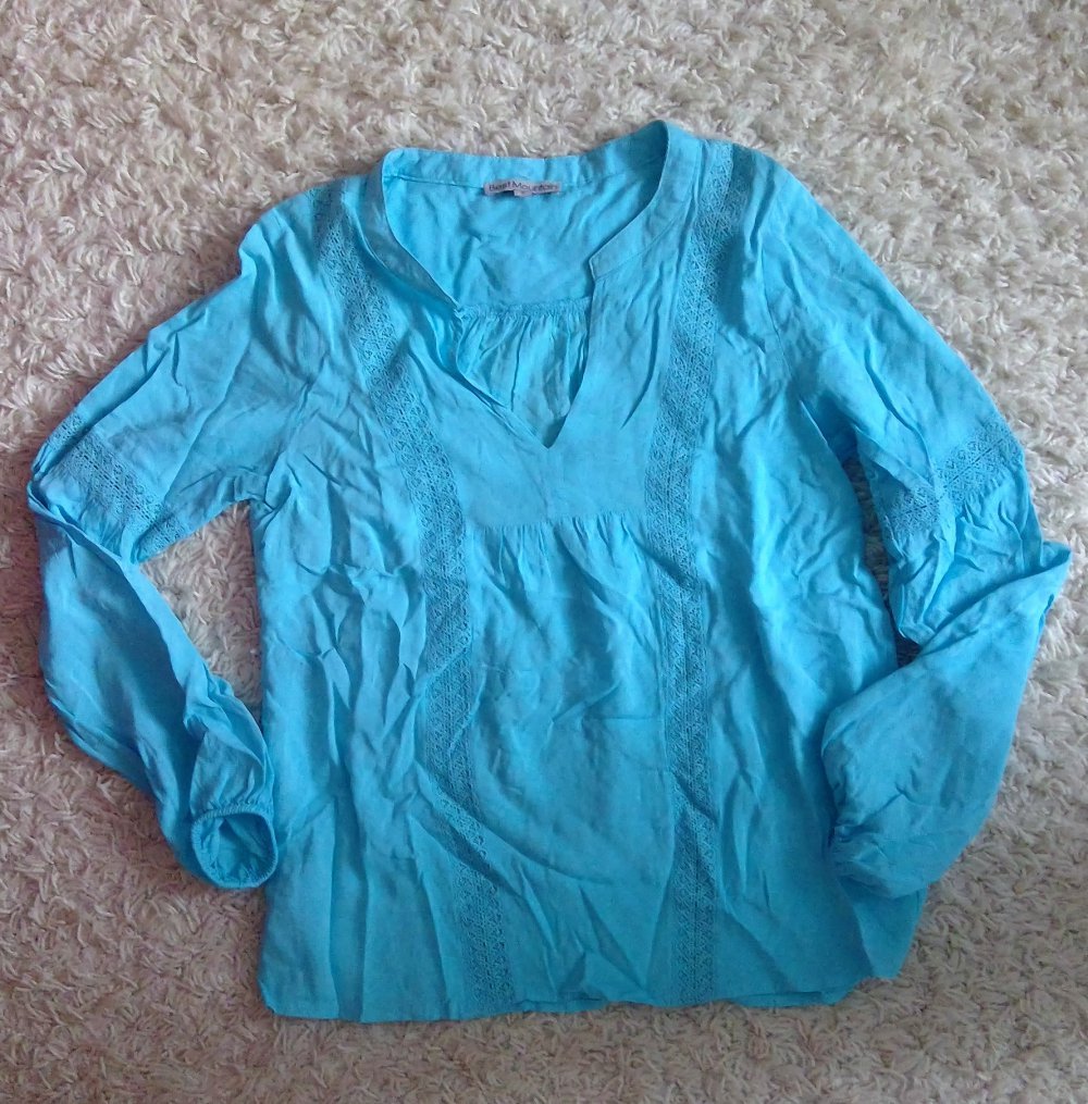 Leichte Sommerbluse himmelblau