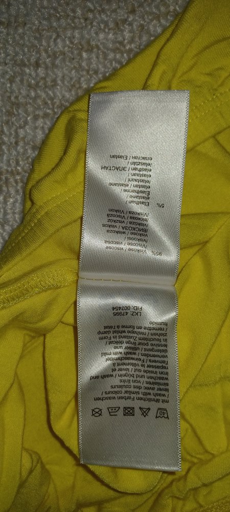 gelbes Shirt