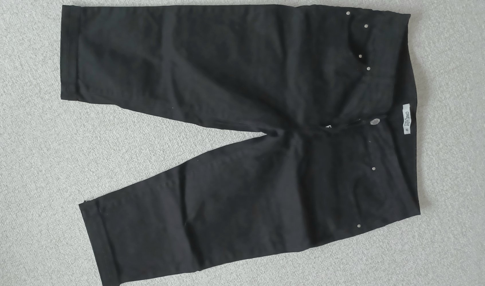 schwarze Caprihose