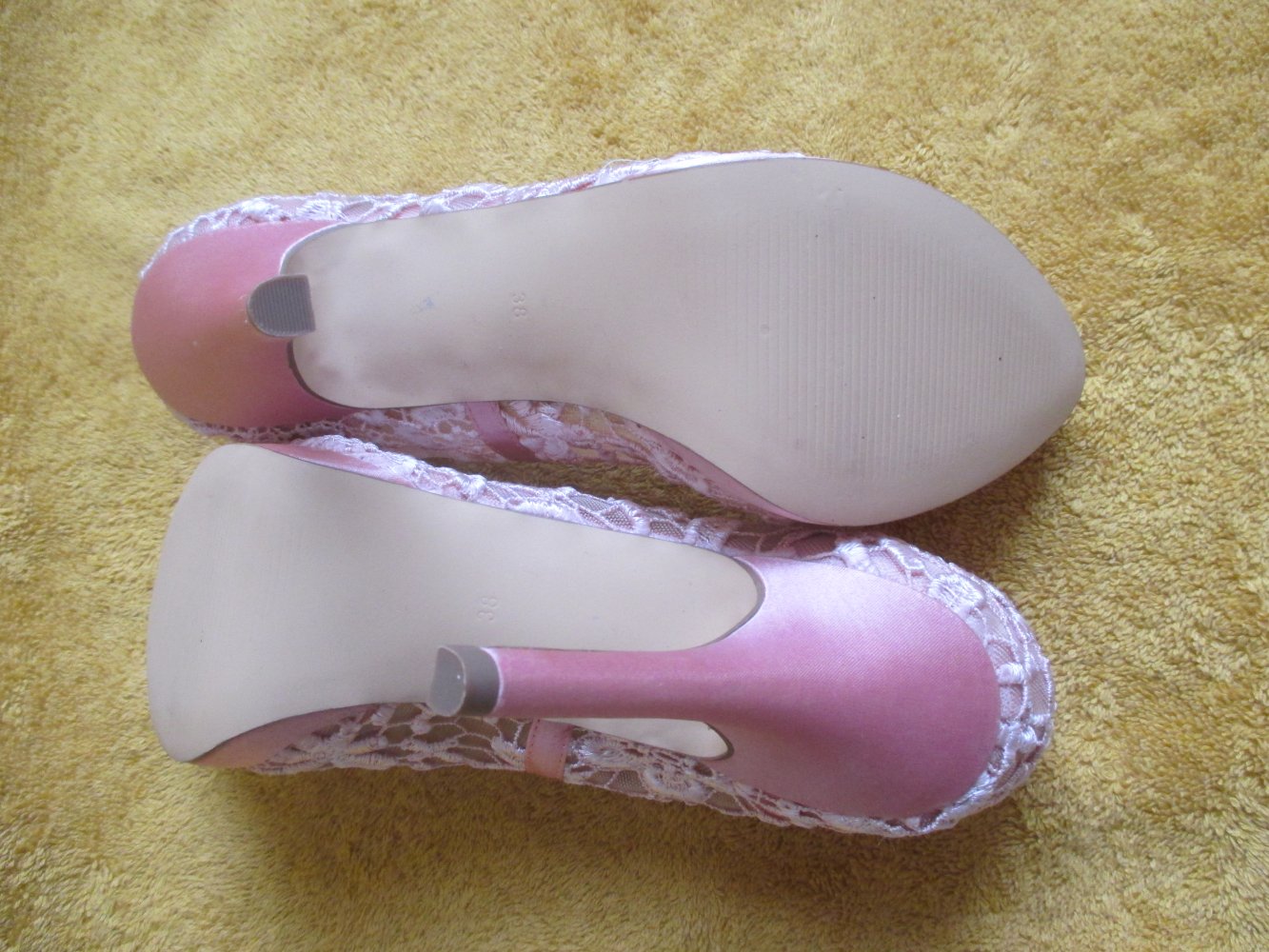 NEU und ungetragen * Blumen * Blüten * Flower * Lace- Spitze * High- Heels * Plateau * Pumps * Schuhe 