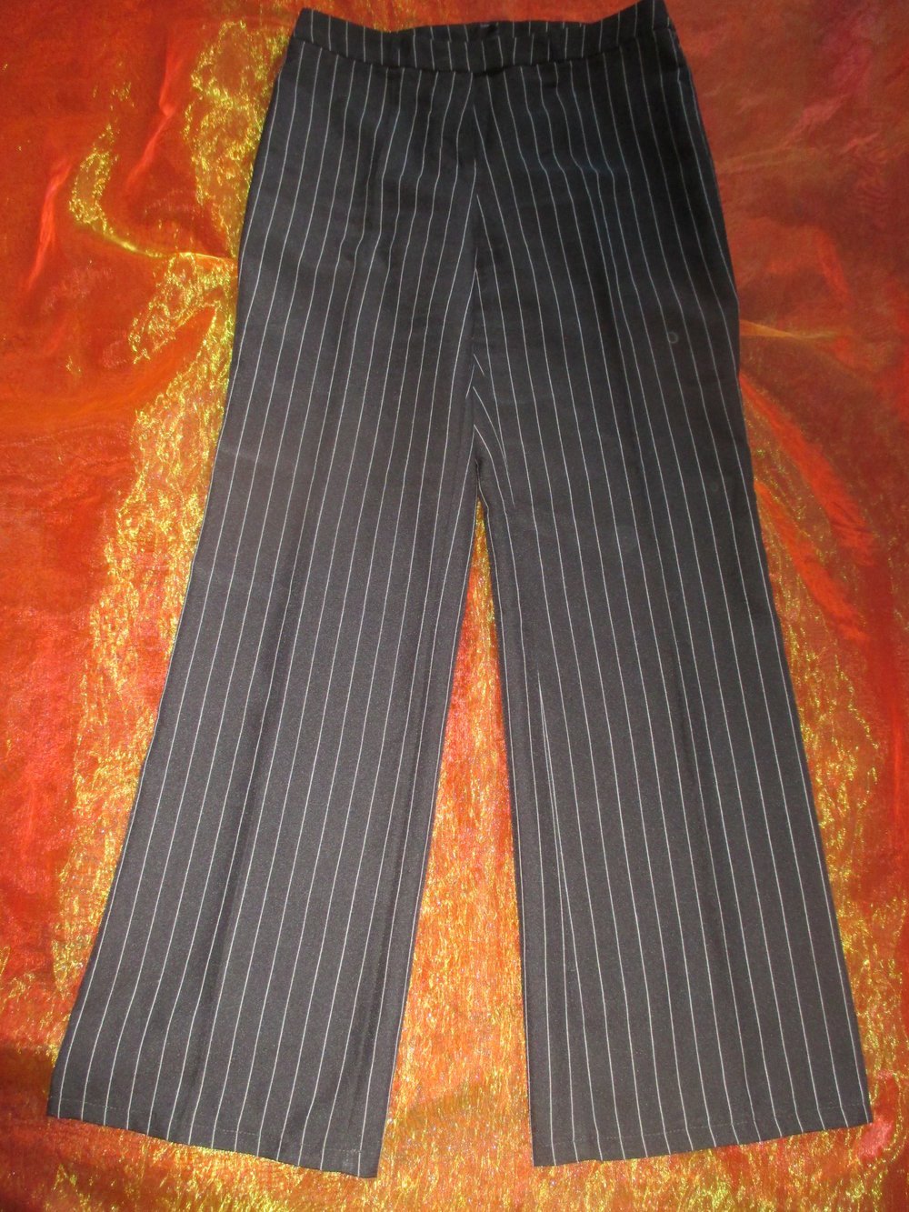 NEU Business Freizeit Marlene Schlag Style Nadelstreifen Anzug Hose KOMBI WORLD Grösse 36 S schwarz weiß