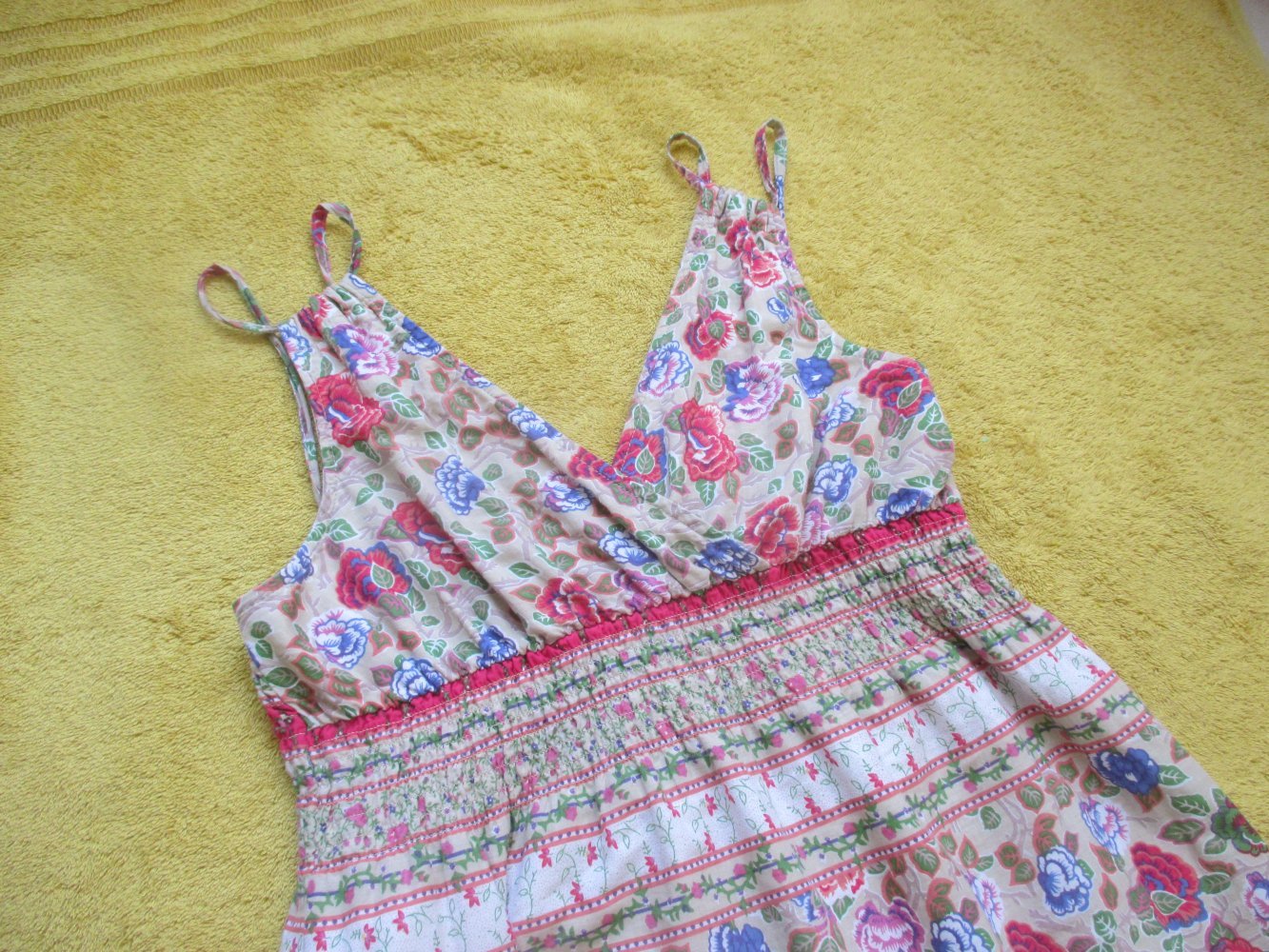NEU * Rosen * Blumen * Blüten * Flower- Power * Hippie- Style * Maxi * Long * Spaghetti- Träger- Kleid 