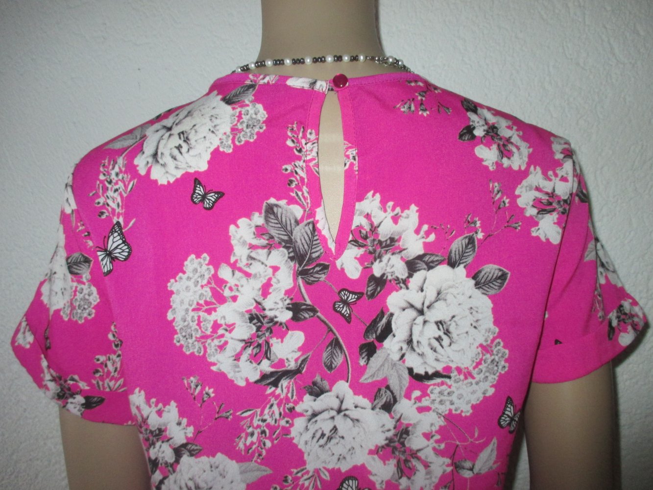 NEU * Blumen * Blüten * Romantik * Flower * Butterfly * Schmetterlinge * Seiden- Satin * Reinschlupf  * Tunika * Bluse 
