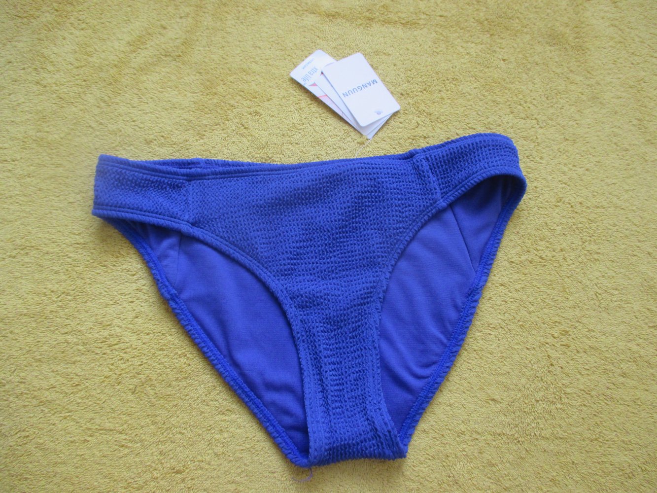 NEU mit ETIKETTEN * Sexy * Ripp- Struktur- Optik * Bikini * Höschen * Bade- Slip 