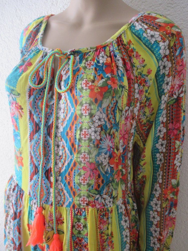 NEU * Romantik * Blumen * Blüten * Flower- Power * Festival * Boho * Ibiza- Style * Baby- Doll * Volant * Kleid 