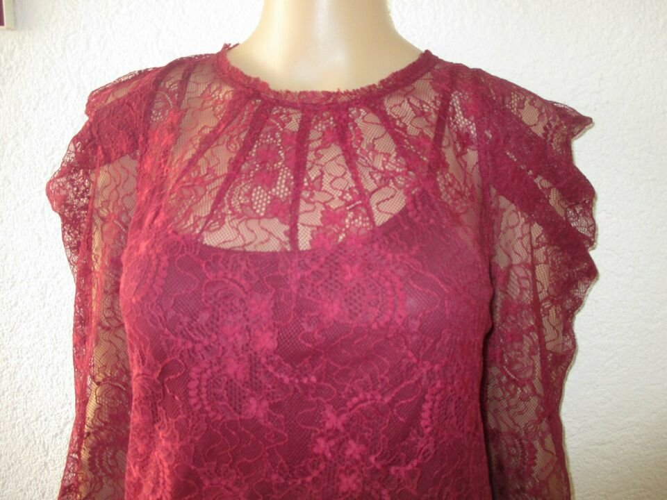 NEU * Boho * Romantik * Blumen * Blüten * Flower * Lace- Spitzen * Logsleeve Bodycon * Bluse mit Spaghetti Träger- Top * T- Shirt 