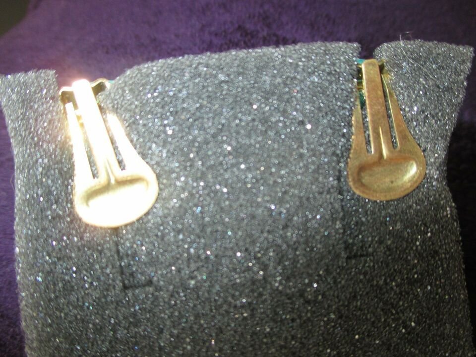 NEU * Edel * Original VINTAGE * 3D Blumen * Blüten * Flower- Power * DESIGNER * Perlen * Ohrringe * Ohrclips * gold * türkis * Perlmutt *