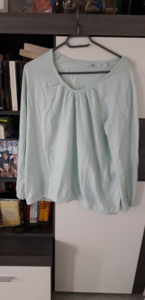 Schönes Langarm Shirt