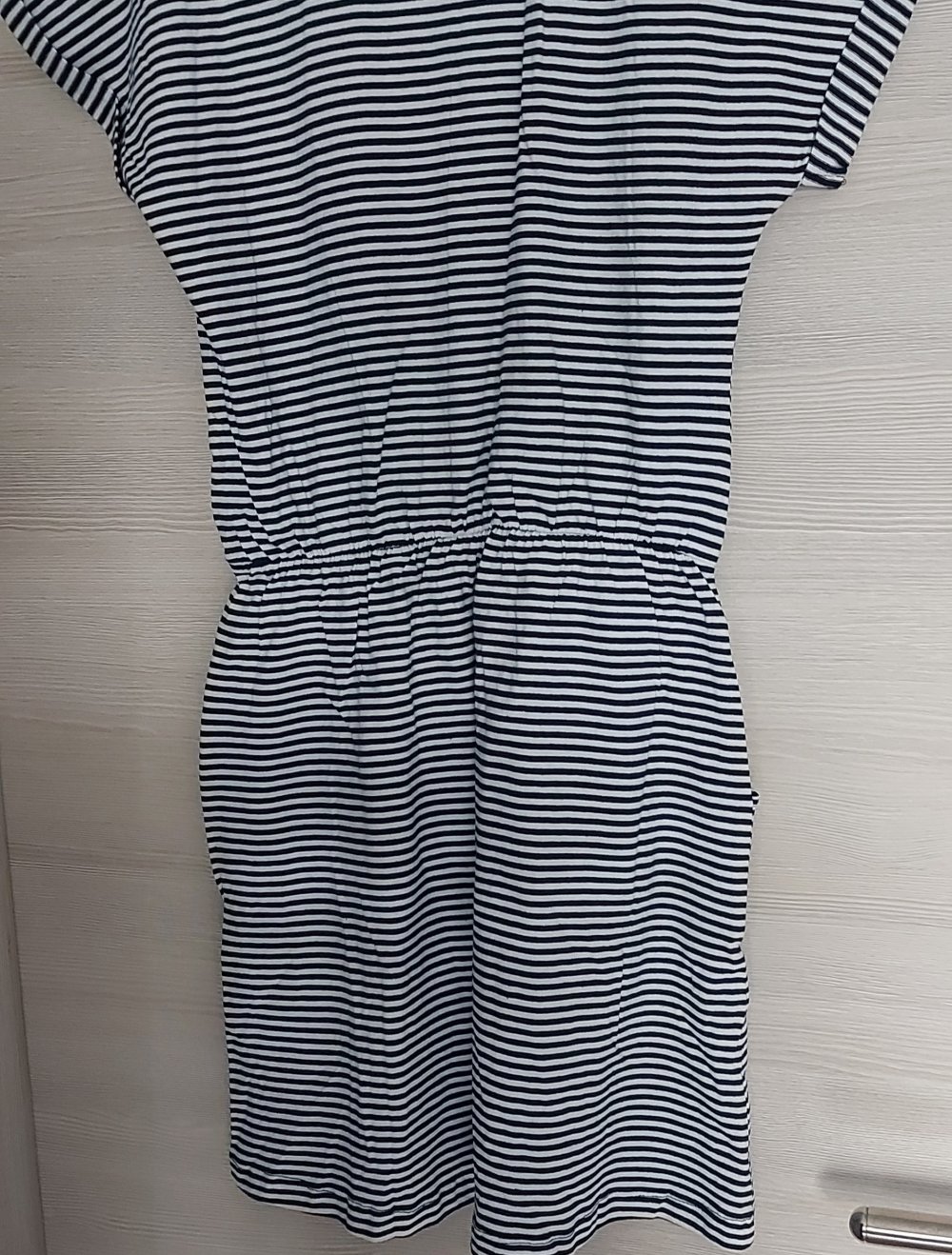 Kleid Gr.152 NEU