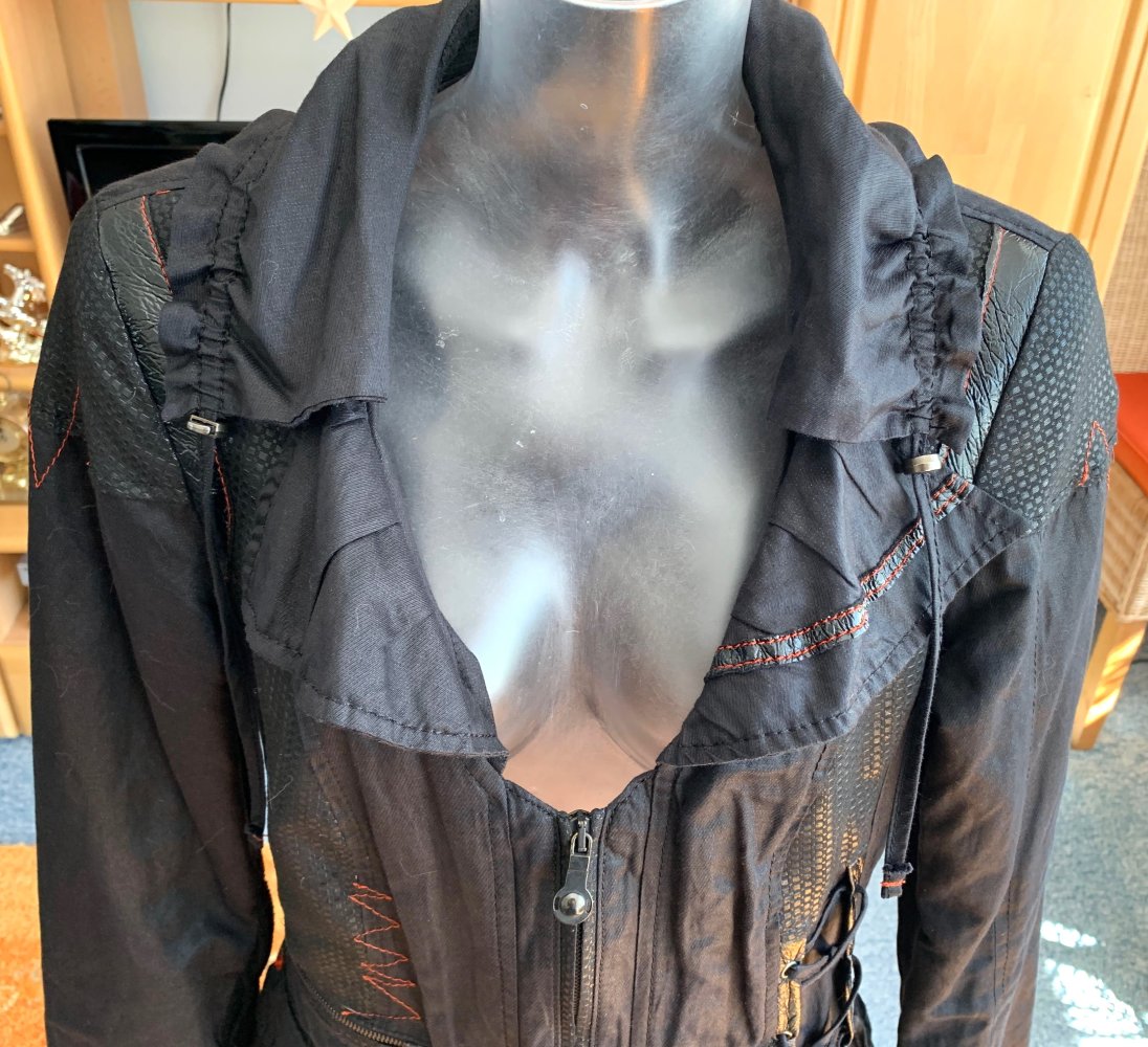 Damen Jacke Blazer Lagenlook Gr.42 in Schwarz/Rot von Biba