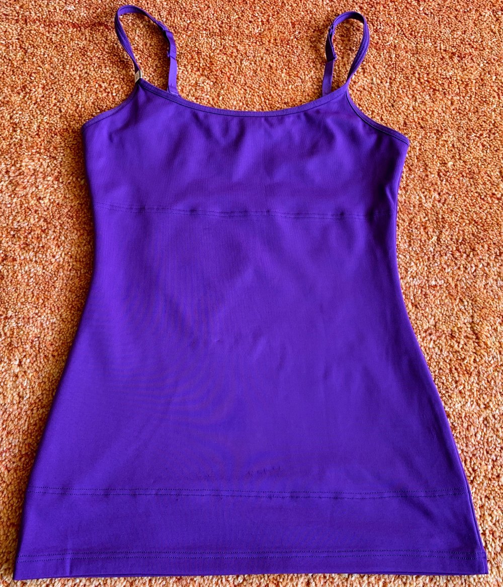 Damen Top XS in Lila Stretch Achselhemd mit verstellbaren Trägern Sexy & Figurbetont 