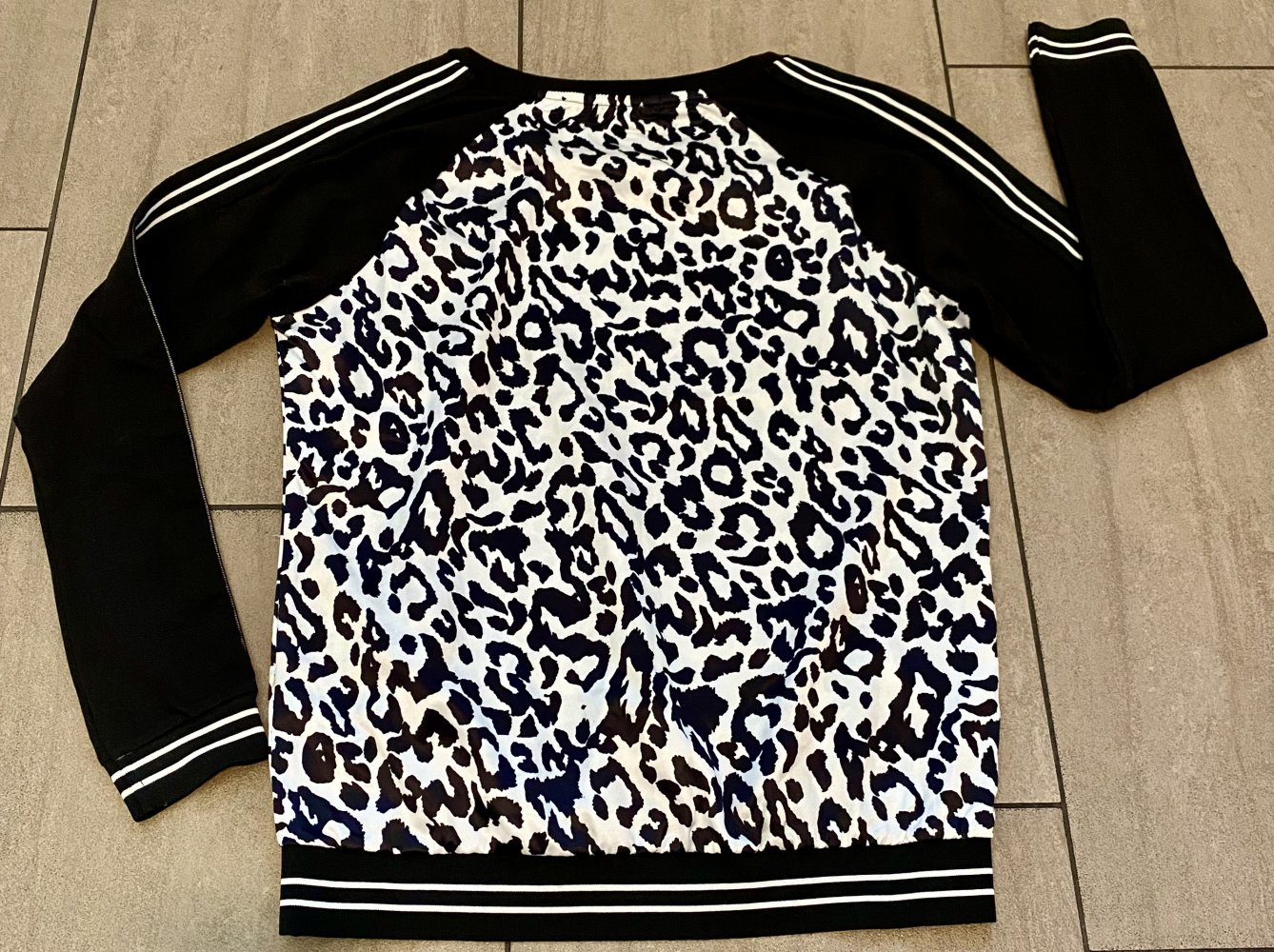 NEU Damen Pullover Shirt Stretch Animal Gr.36 in Schwarz/Weiß von JETTE 