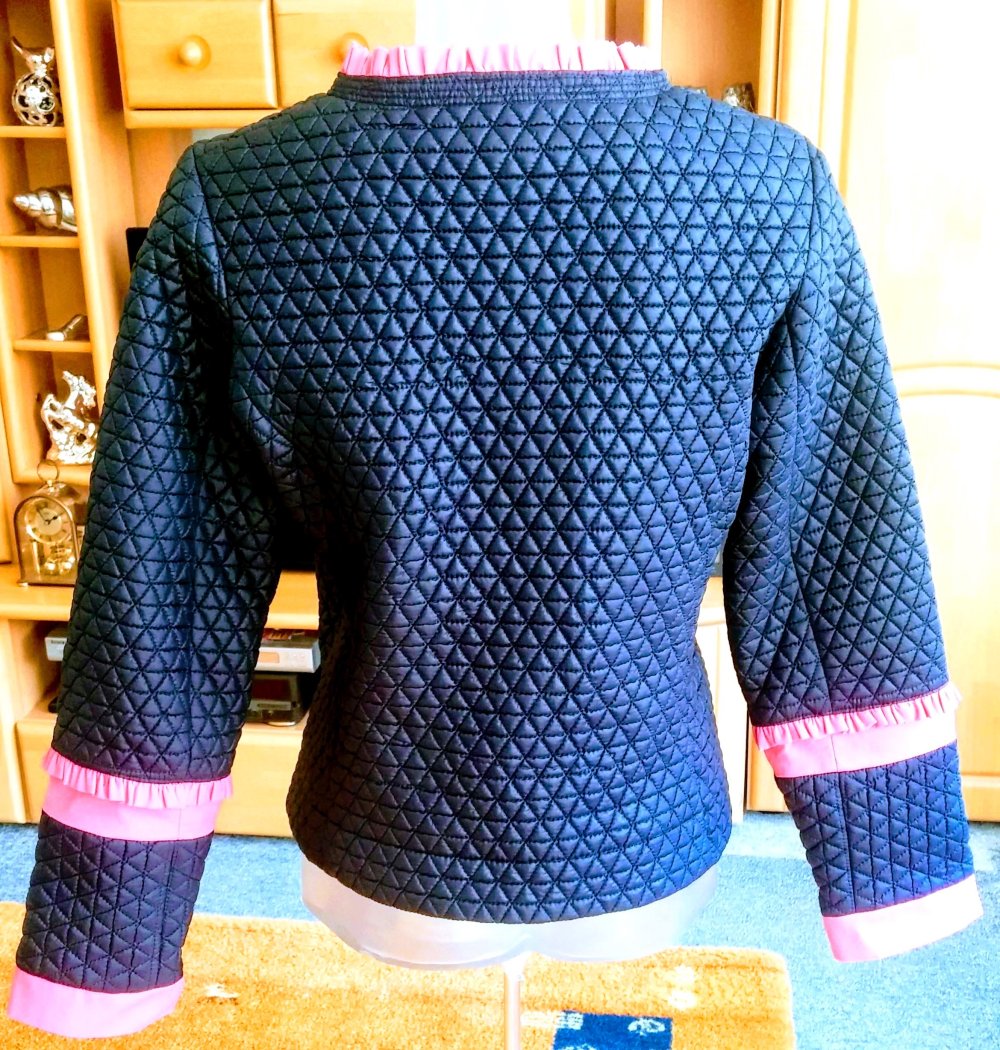Damen Jacke Steppjacke mit Rüschen Gr.M in Dunkelblau/Pink von Mexx NW