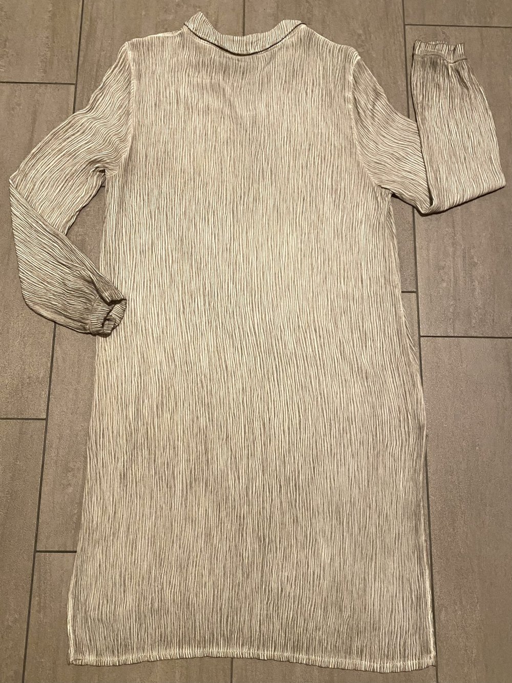 NEU Damen Kleid Sommer in verwaschener Optik Gr.XL Beige Made in Italy 