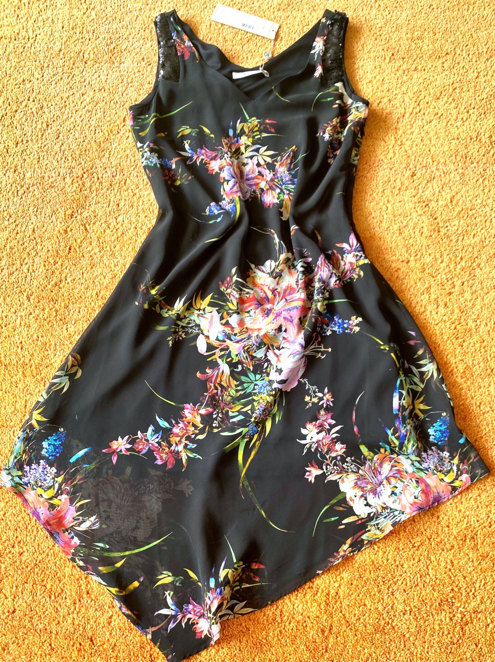 NEU Damen Sommerkleid mit Trägern Gr.36 Zipfelig Schwarz/Bunt von Monari P.119,99€ 
