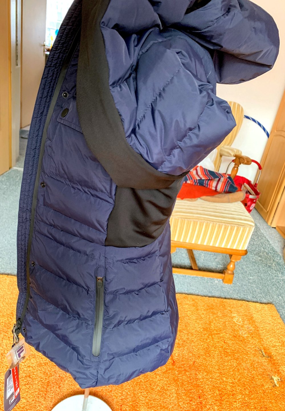 NEU Damen Jacke Winter Steppjacke Gr.S Dunkelblau von FILA P.249,99€