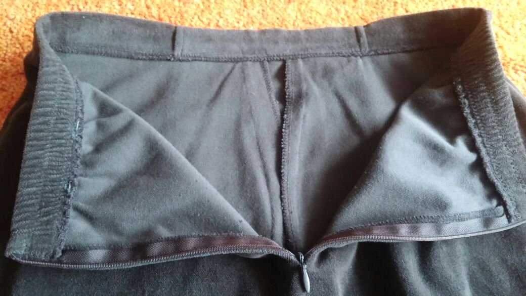 Damen Rock in Veloursoptik elegant klassisch edel Gr.36 in Braun 
